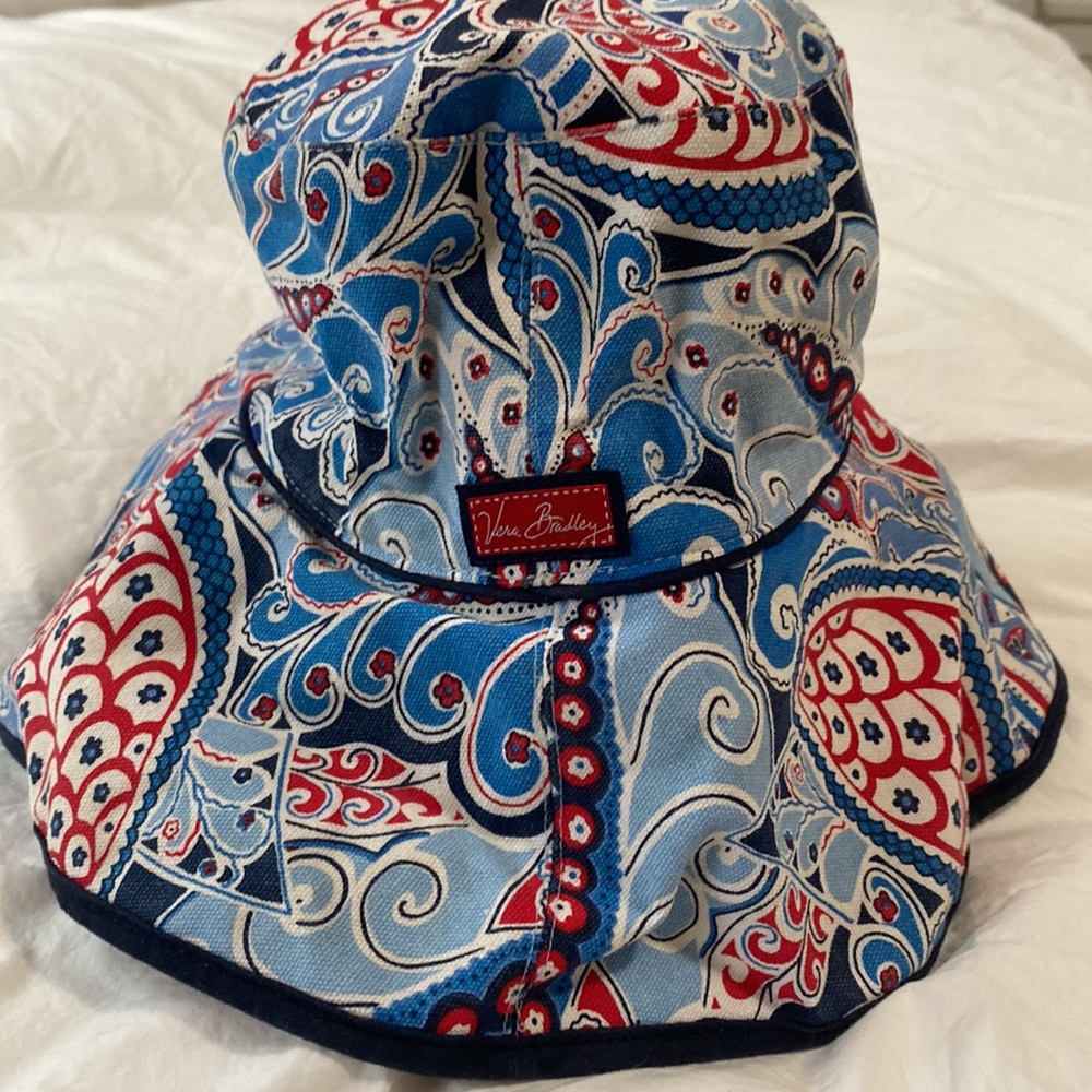 Bucket hat - Picture 2 of 4